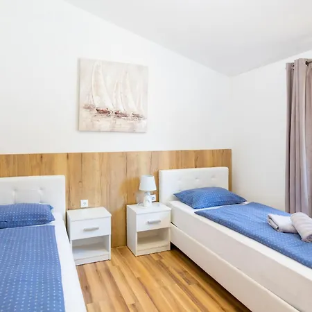 Vrdoljak - Gore - Mpolo Apartment *